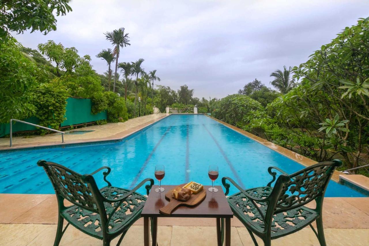 Stayvista'S Casa Palmera - Pet-Friendly Villa With Pool, Garden With Gazebo, And Indoor & Outdoor Games Alībāg Exteriör bild