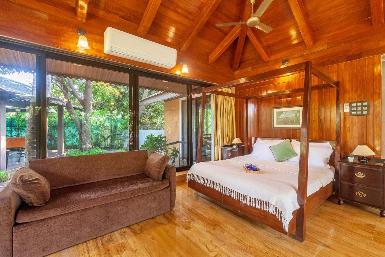 Stayvista'S Casa Palmera - Pet-Friendly Villa With Pool, Garden With Gazebo, And Indoor & Outdoor Games Alībāg Exteriör bild