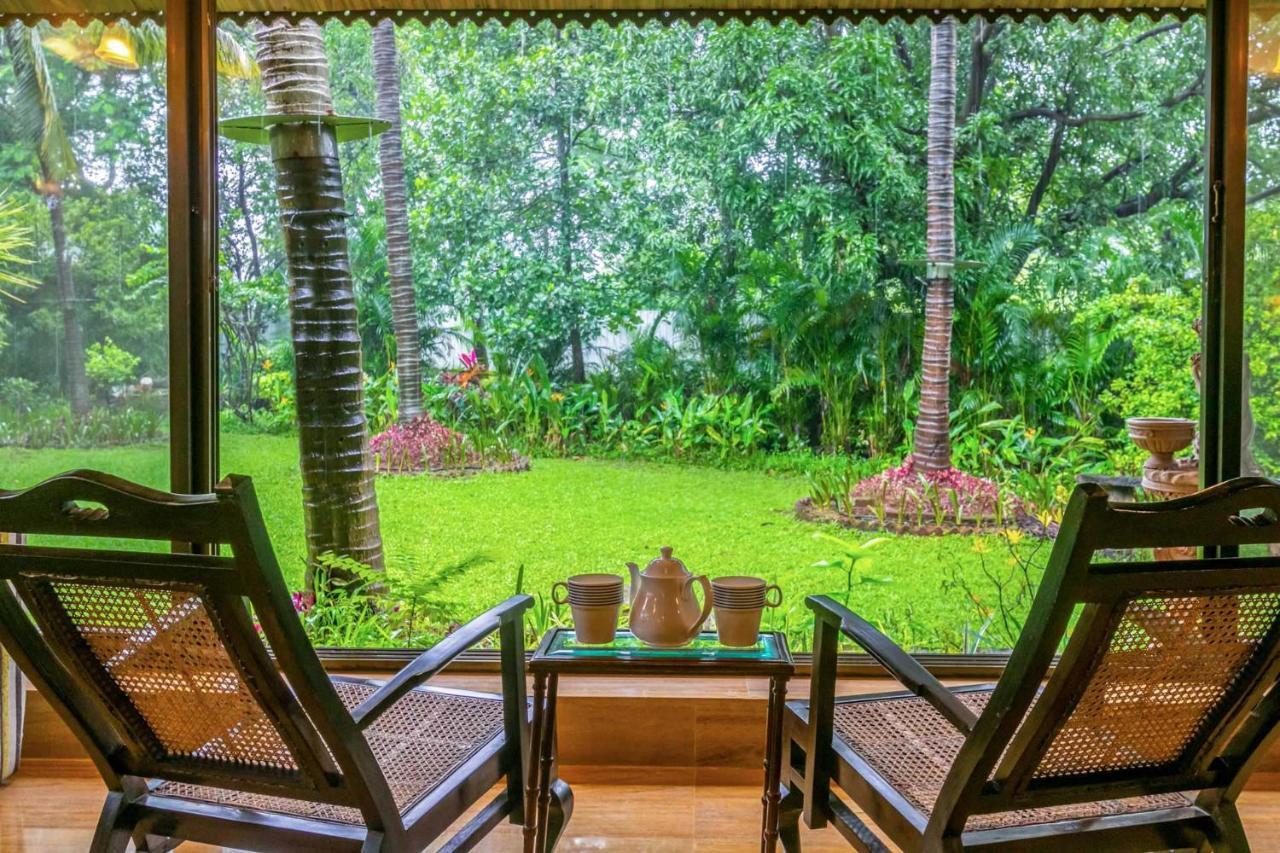 Stayvista'S Casa Palmera - Pet-Friendly Villa With Pool, Garden With Gazebo, And Indoor & Outdoor Games Alībāg Exteriör bild
