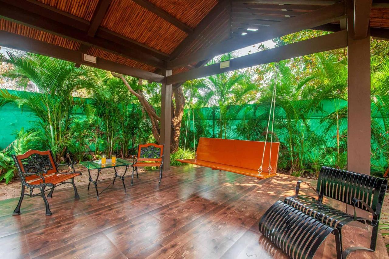 Stayvista'S Casa Palmera - Pet-Friendly Villa With Pool, Garden With Gazebo, And Indoor & Outdoor Games Alībāg Exteriör bild