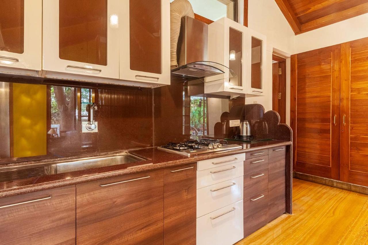 Stayvista'S Casa Palmera - Pet-Friendly Villa With Pool, Garden With Gazebo, And Indoor & Outdoor Games Alībāg Exteriör bild