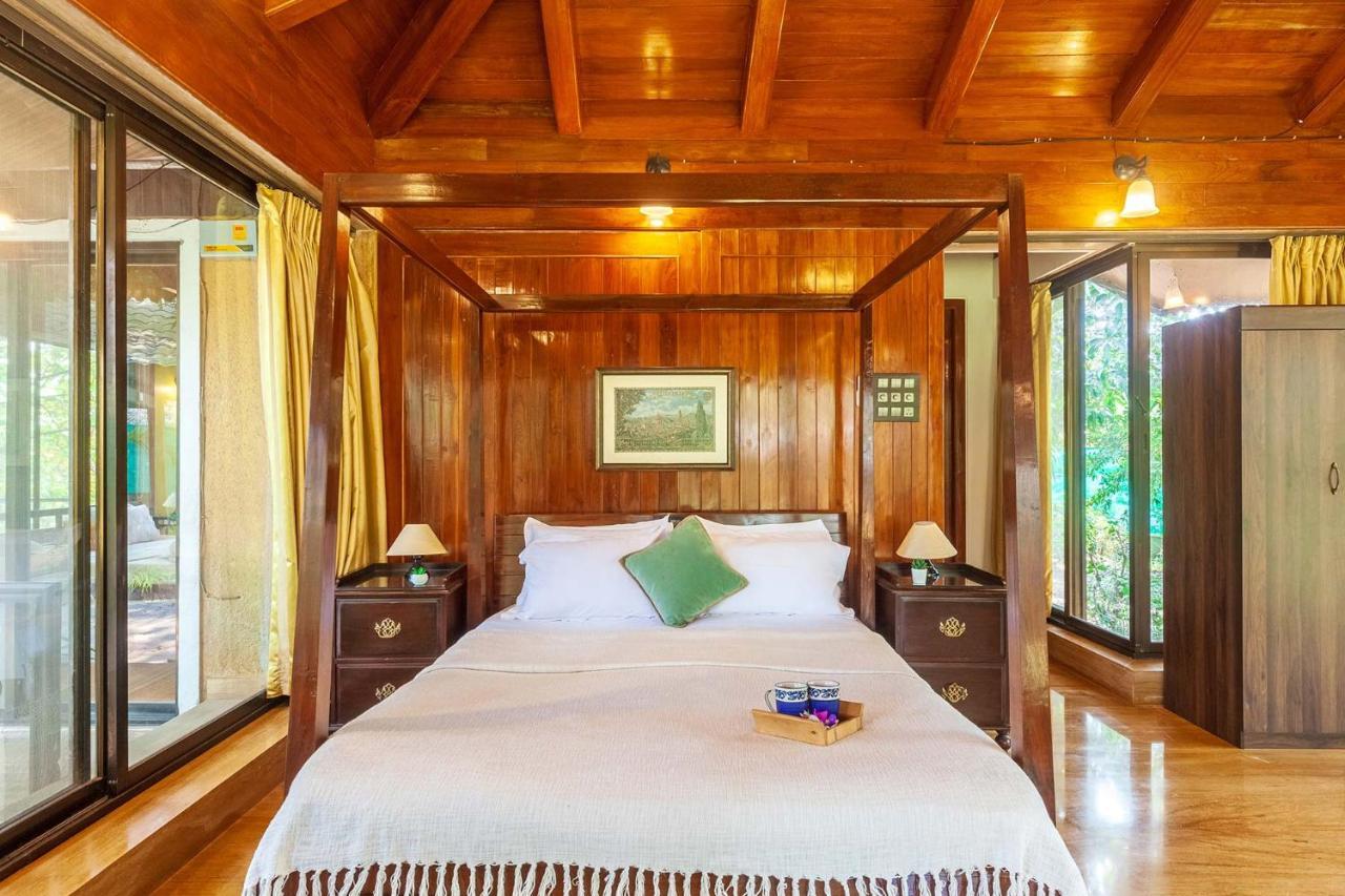 Stayvista'S Casa Palmera - Pet-Friendly Villa With Pool, Garden With Gazebo, And Indoor & Outdoor Games Alībāg Exteriör bild